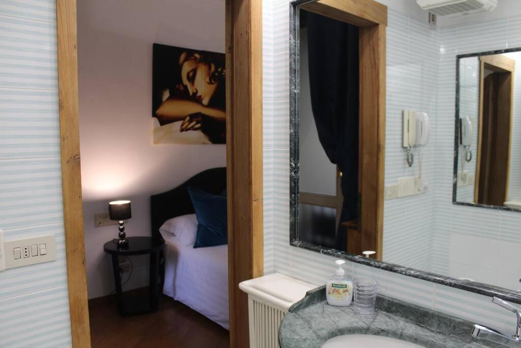 רומא Blue Navona Two Bedroom Apartment - Topcollection מראה חיצוני תמונה
